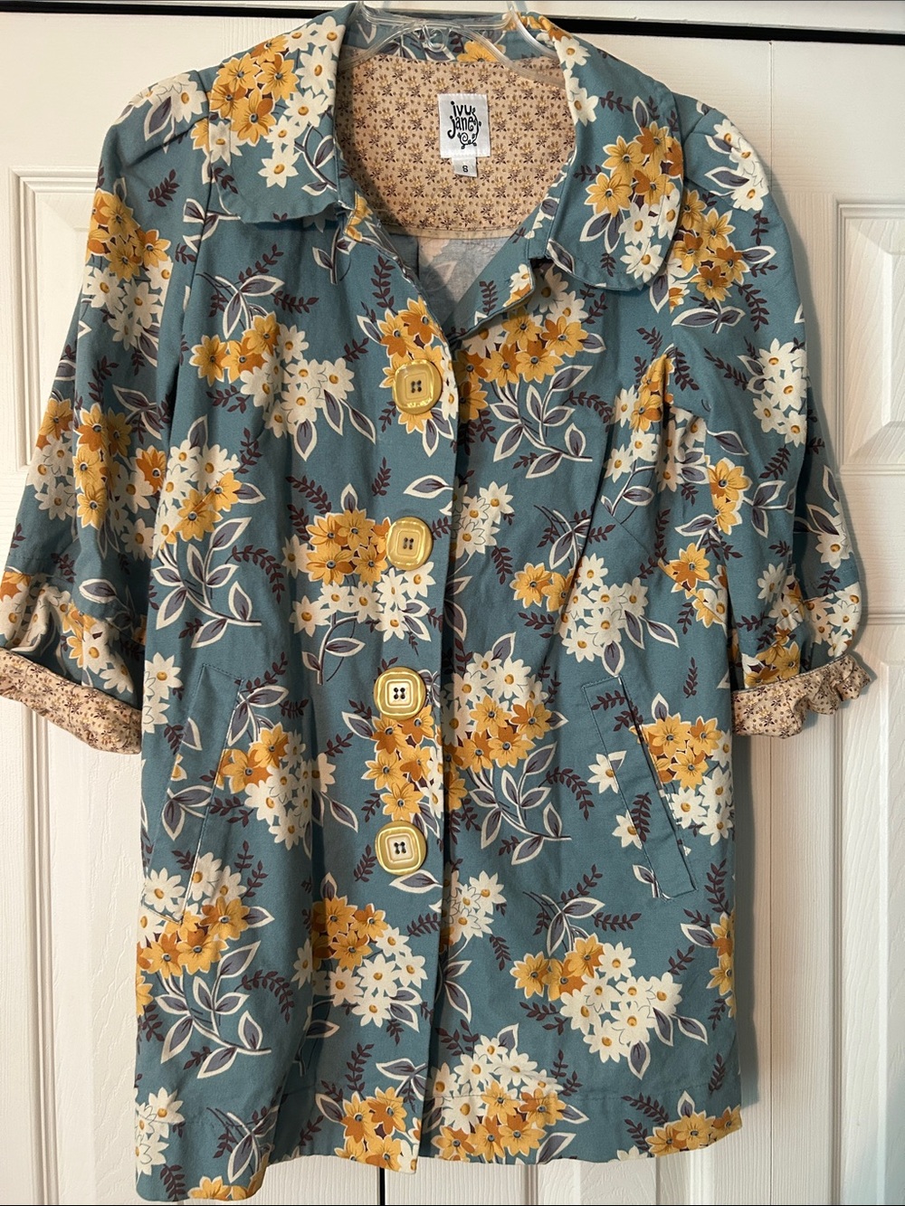 ivy jane size S Teal Floral Button-Up Blazer with Yellow Accents